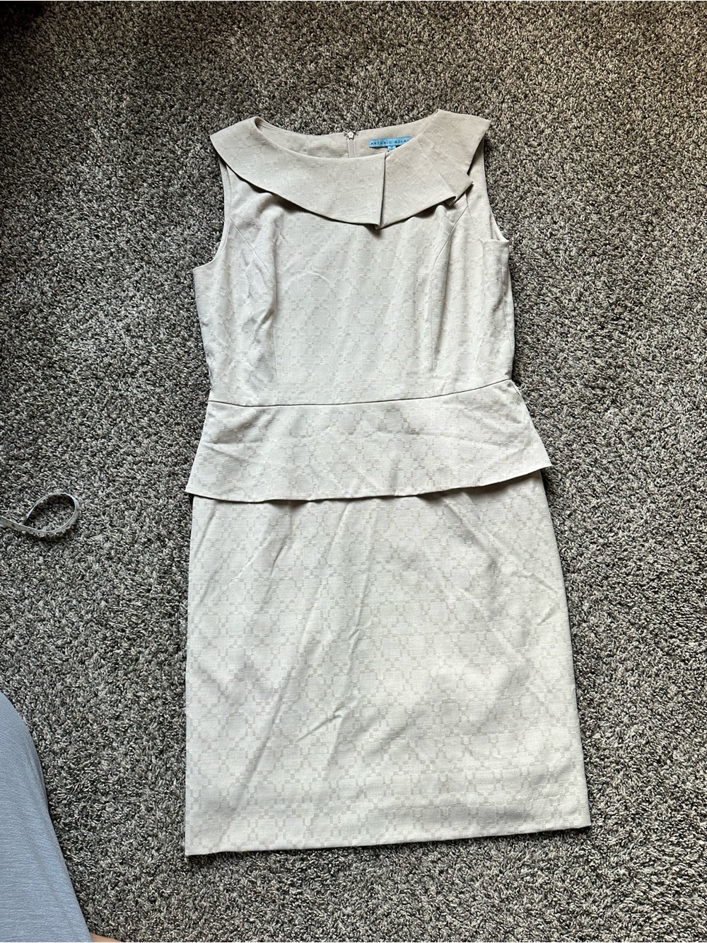 ANTONIO MELANI Cream Sleeveless Peplum Midi Dress
